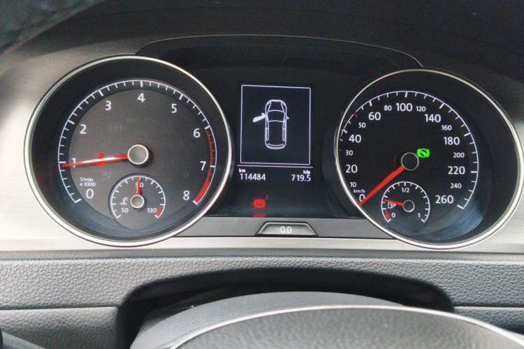 Used Volkswagen Golf 2015 1.4TSI Automatic Comfort Model Instrument Cluster