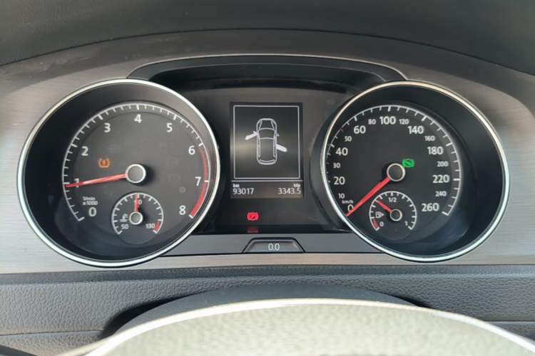Used Volkswagen Golf 2015 1.4TSI Automatic Comfort Model Instrument Cluster