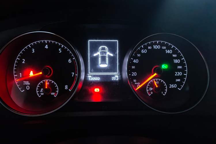 Used Volkswagen Golf 2015 1.4TSI Automatic Comfort Model Instrument Cluster