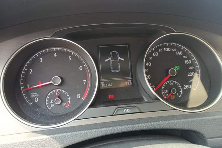 Used Volkswagen Golf 2015 1.4TSI Automatic Comfort Model Instrument Cluster