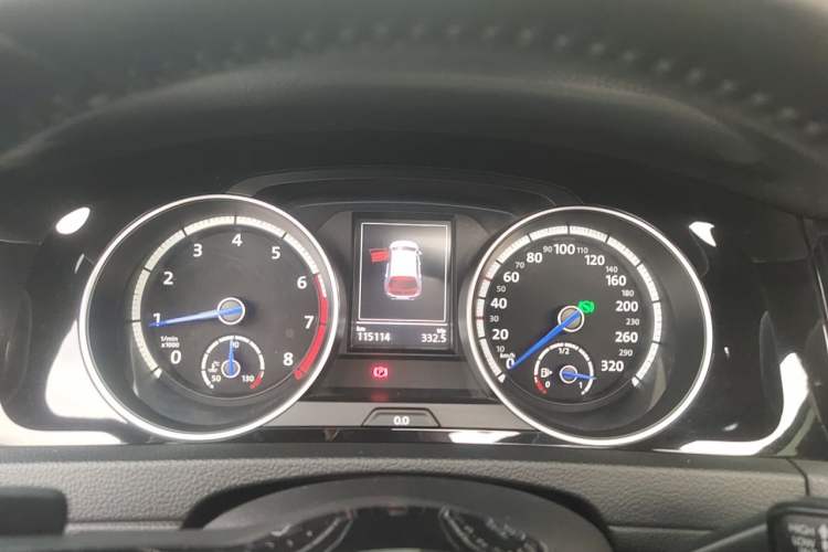Used Volkswagen Golf 2015 2.0 TSI R Instrument Cluster