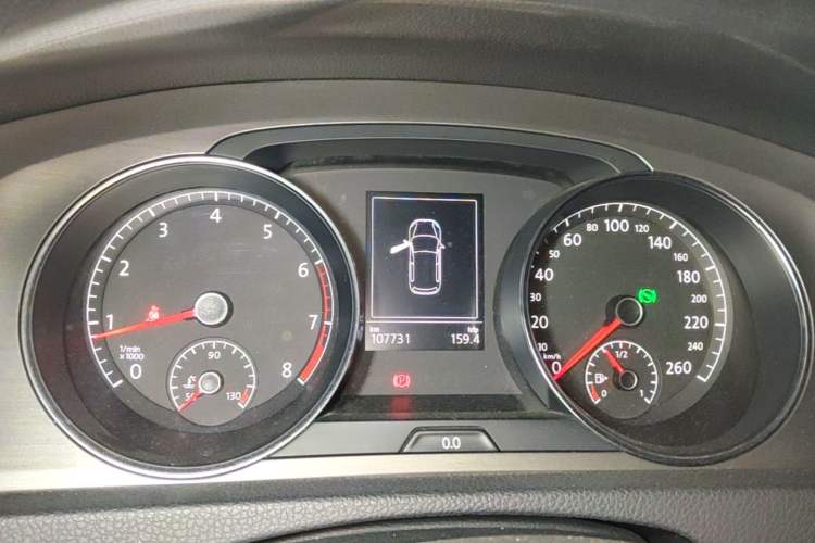 Used Volkswagen Golf 2015 1.6L Automatic Comfort Model Instrument Cluster