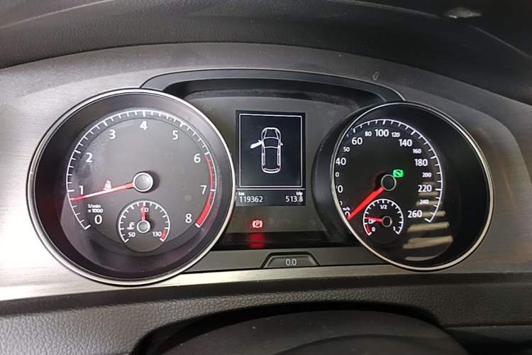 Used Volkswagen Golf 2015 1.4TSI Automatic Comfort Model Instrument Cluster