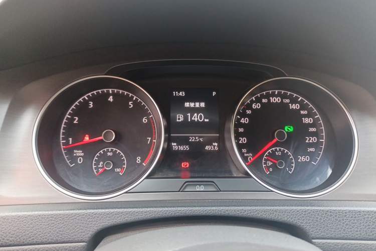 Used Volkswagen Golf 2015 1.4TSI Automatic Comfort Model Instrument Cluster