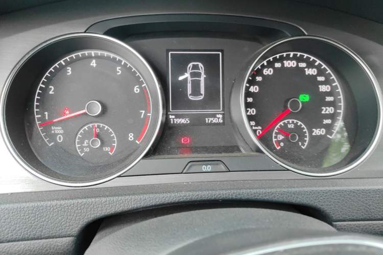 Used Volkswagen Golf 2015 1.4TSI Automatic Comfort Model Instrument Cluster