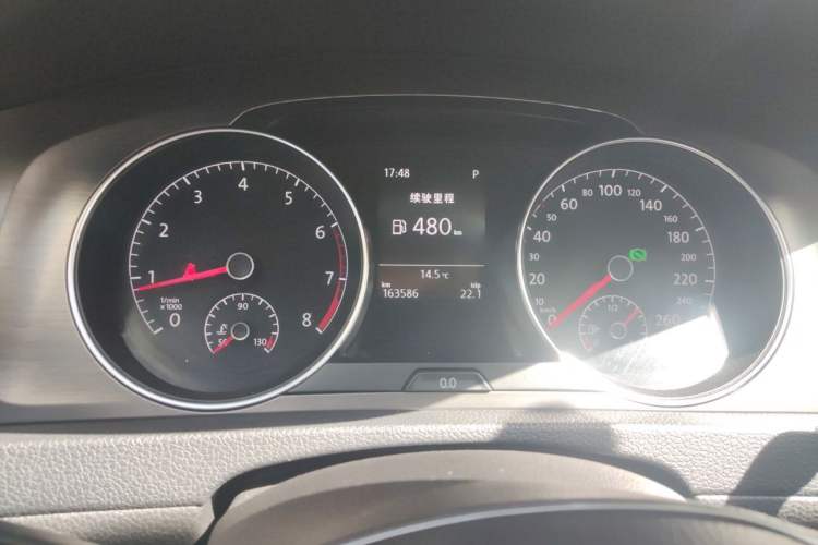 Used Volkswagen Golf 2015 1.4TSI Automatic Comfort Model Instrument Cluster