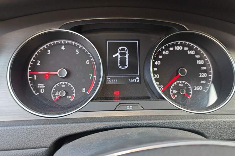 Used Volkswagen Golf 2015 1.4TSI Automatic Comfort Model Instrument Cluster