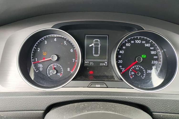 Used Volkswagen Golf 2015 1.4TSI Comfort Travel Edition Instrument Cluster