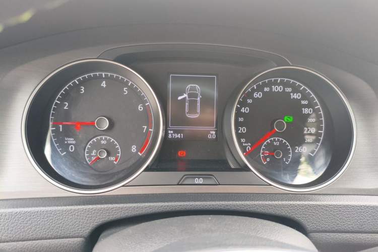 Used Volkswagen Golf 2015 1.6L Automatic Comfort Model Instrument Cluster