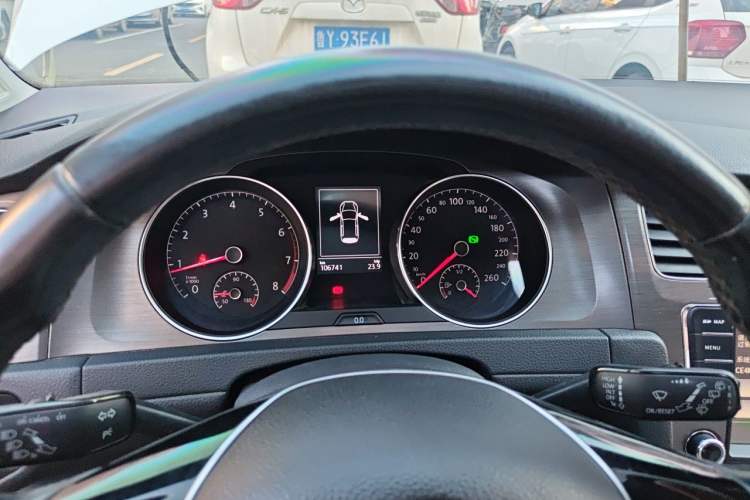 Used Volkswagen Golf 2015 1.6L Automatic Comfort Model Instrument Cluster