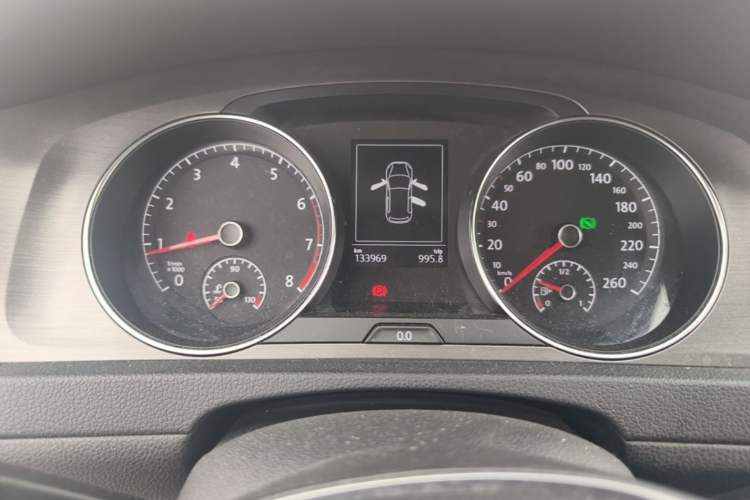 Used Volkswagen Golf 2015 1.4TSI Automatic Comfort Model Instrument Cluster