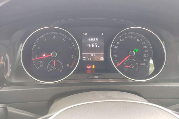 Used Volkswagen Golf 2015 1.6L Automatic Comfort Model Instrument Cluster