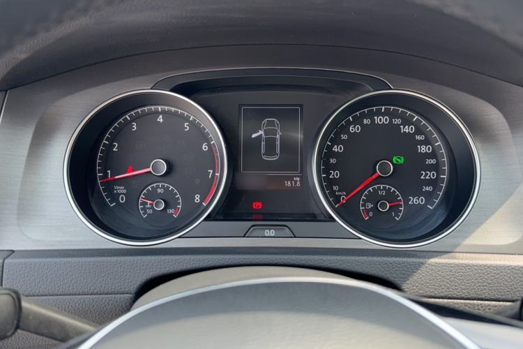Used Volkswagen Golf 2015 1.6L Automatic Comfort Model Instrument Cluster