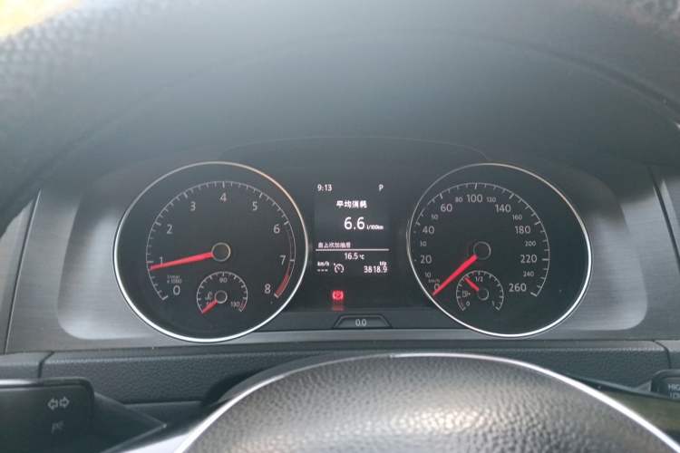Used Volkswagen Golf 2015 1.4TSI Automatic Luxury Model Instrument Cluster