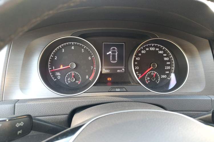 Used Volkswagen Golf 2015 1.6L Automatic Comfort Model Instrument Cluster