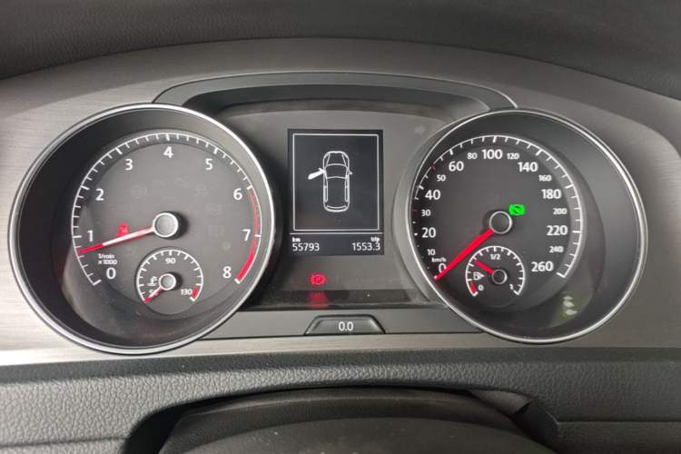 Used Volkswagen Golf 2015 1.4TSI Automatic Luxury Model Instrument Cluster