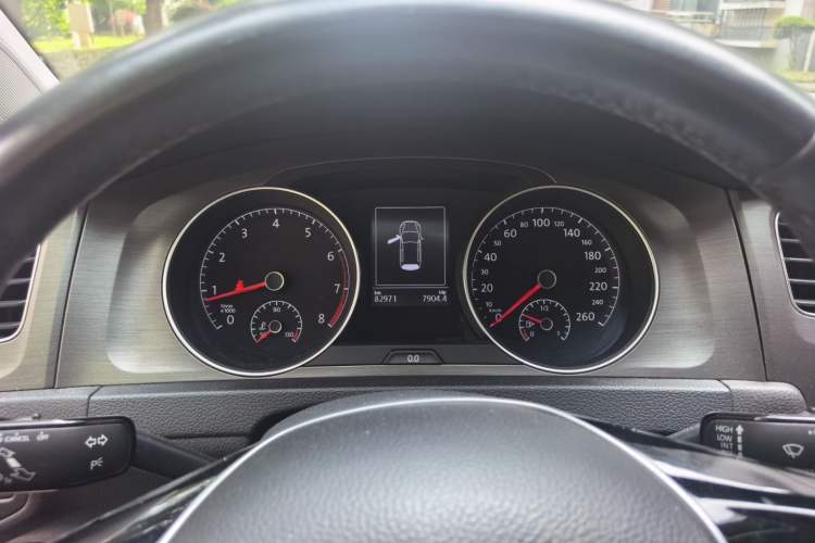 Used Volkswagen Golf 2015 1.4TSI Automatic Comfort Model Instrument Cluster