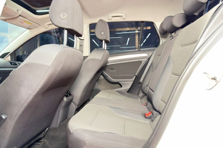 Used Volkswagen Golf 2015 1.4TSI Automatic Comfort Model Interior 7