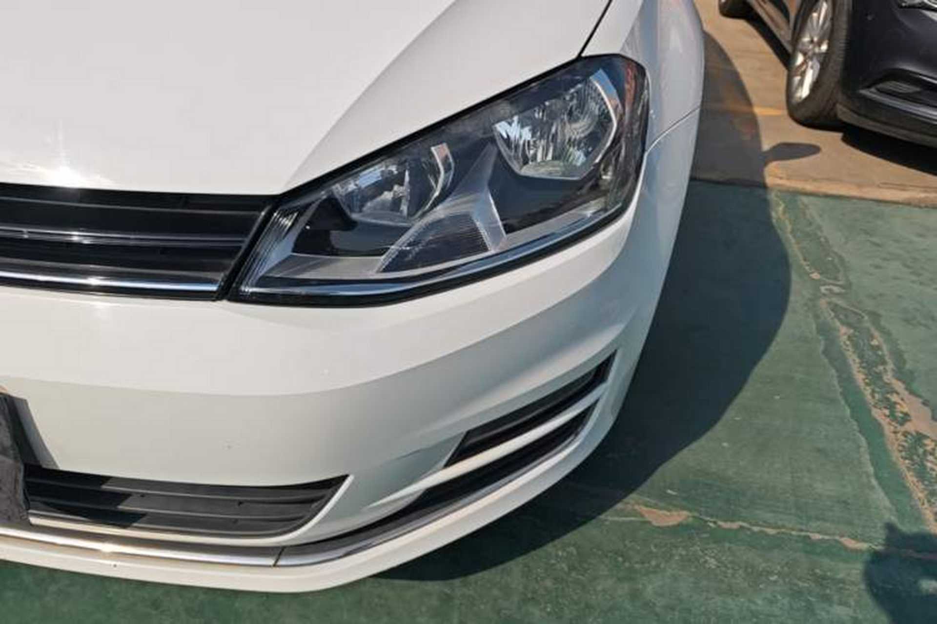 Used Volkswagen Golf 2015 1.4TSI Automatic Comfort Model Left Front Headlight