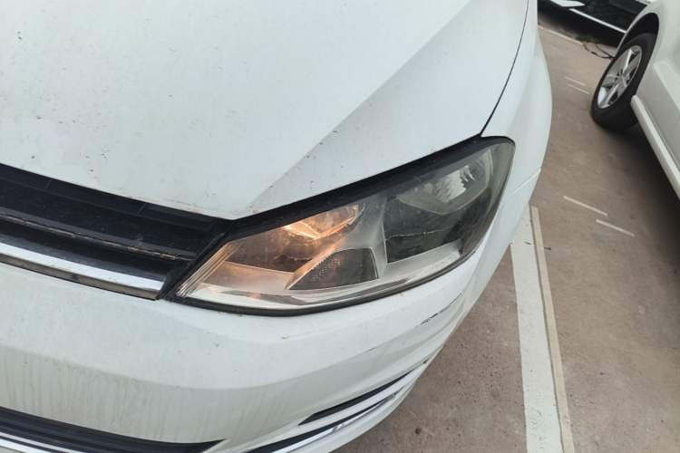 Used Volkswagen Golf 2015 1.4TSI Automatic Luxury Model Left Front Headlight