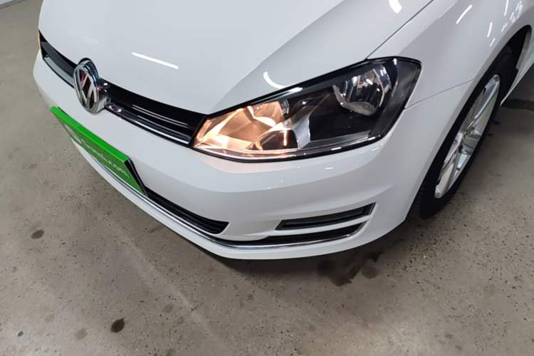 Used Volkswagen Golf 2015 1.4TSI Automatic Luxury Model Left Front Headlight