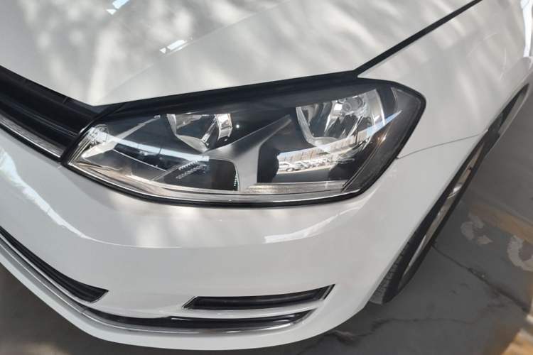 Used Volkswagen Golf 2015 1.4TSI Automatic Comfort Model Left Front Headlight