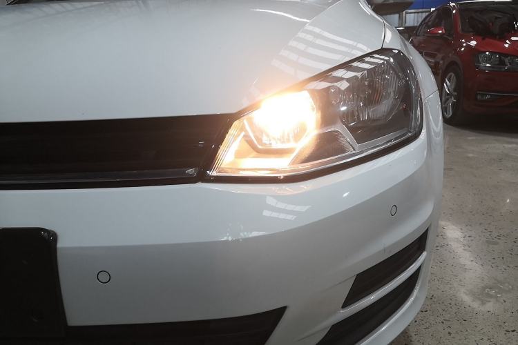 Used Volkswagen Golf 2015 1.4TSI Comfort Travel Edition Left Front Headlight