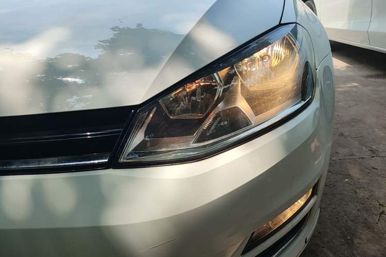 Used Volkswagen Golf 2015 1.4TSI Automatic Comfort Model Left Front Headlight