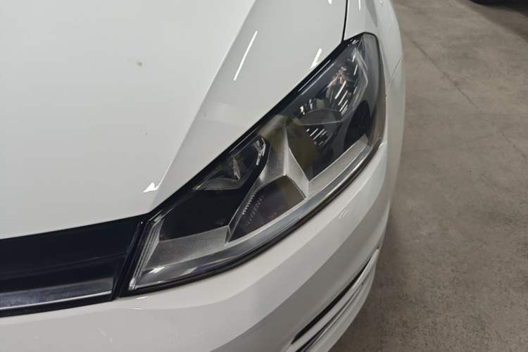 Used Volkswagen Golf 2015 1.4TSI Automatic Luxury Model Left Front Headlight