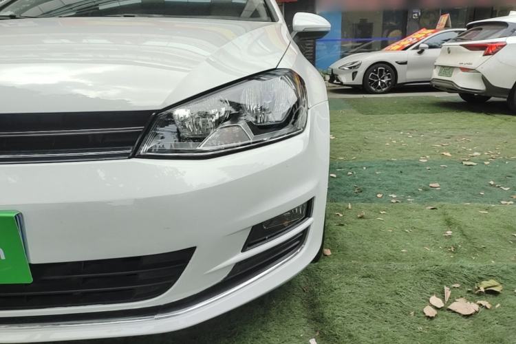 Used Volkswagen Golf 2015 1.4TSI Automatic Comfort Model Left Front Headlight