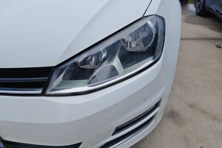 Used Volkswagen Golf 2015 1.6L Automatic Fashion Model Left Front Headlight