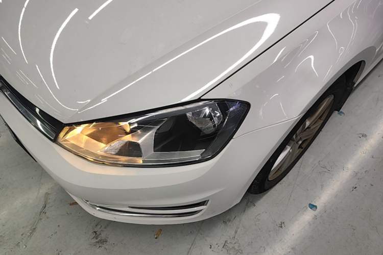 Used Volkswagen Golf 2015 1.4TSI Automatic Comfort Model Left Front Headlight