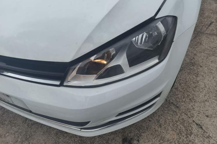 Used Volkswagen Golf 2015 1.4TSI Automatic Comfort Model Left Front Headlight