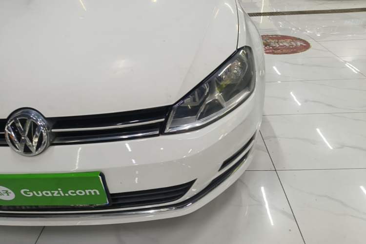 Used Volkswagen Golf 2015 1.4TSI Automatic Luxury Model Left Front Headlight