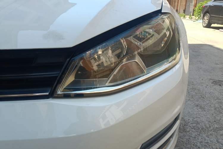 Used Volkswagen Golf 2015 1.4TSI Automatic Comfort Model Left Front Headlight