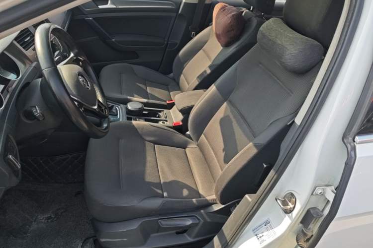 Used Volkswagen Golf 2015 1.4TSI Automatic Comfort Model Left Front Seat