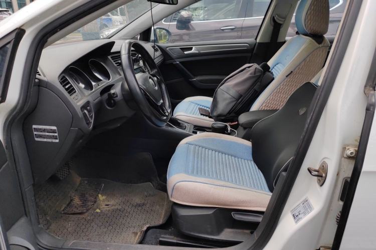 Used Volkswagen Golf 2015 1.6L Automatic Comfort Model Left Front Seat