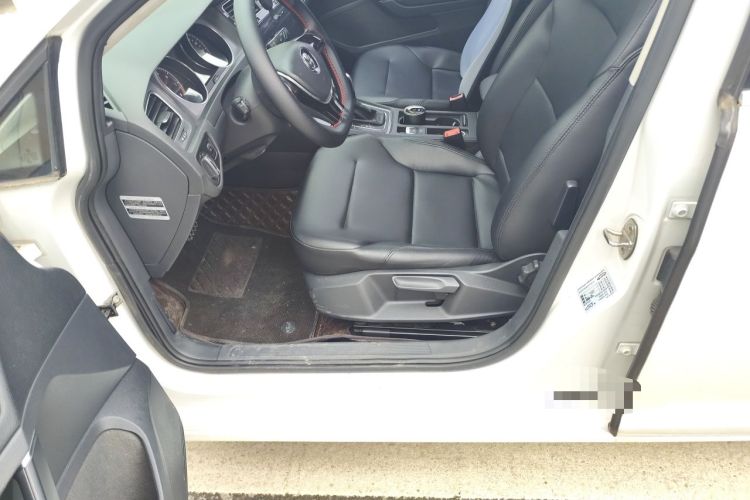 Used Volkswagen Golf 2015 1.4TSI Automatic Comfort Model Left Front Seat