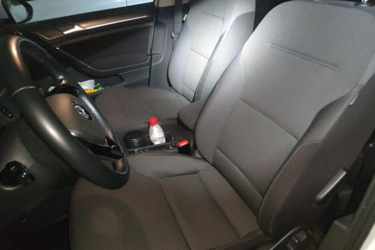 Used Volkswagen Golf 2015 1.4TSI Automatic Comfort Model Left Front Seat