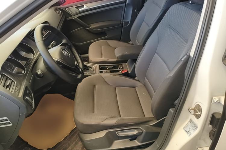 Used Volkswagen Golf 2015 1.4TSI Automatic Comfort Model Left Front Seat