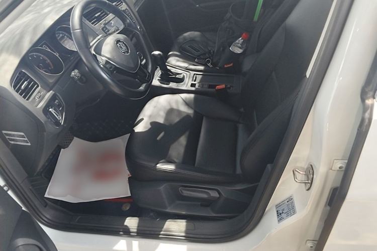 Used Volkswagen Golf 2015 1.4TSI Automatic Comfort Model Left Front Seat
