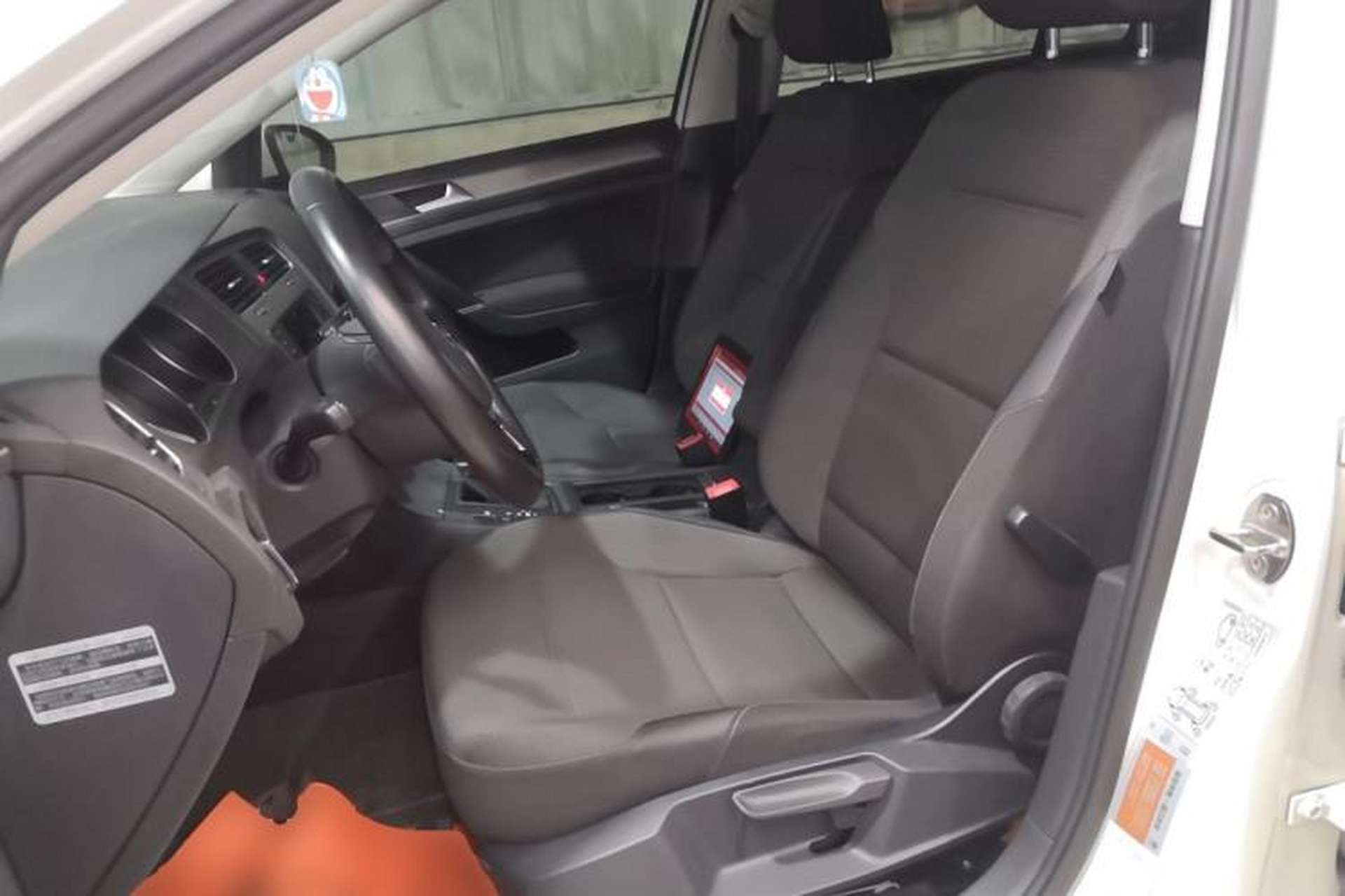 Used Volkswagen Golf 2015 1.4TSI Comfort Travel Edition Left Front Seat