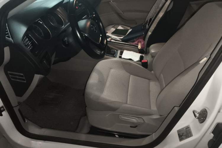 Used Volkswagen Golf 2015 1.4TSI Automatic Comfort Model Left Front Seat