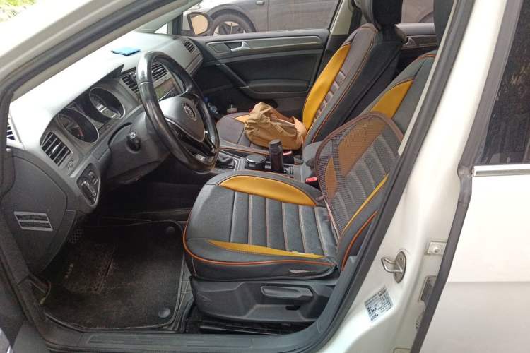 Used Volkswagen Golf 2015 1.6L Automatic Comfort Model Left Front Seat