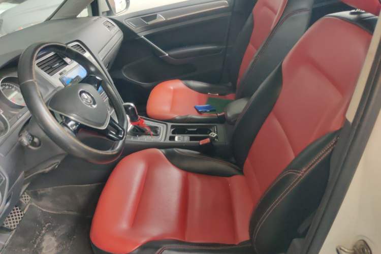 Used Volkswagen Golf 2015 1.4TSI Automatic Comfort Model Left Front Seat
