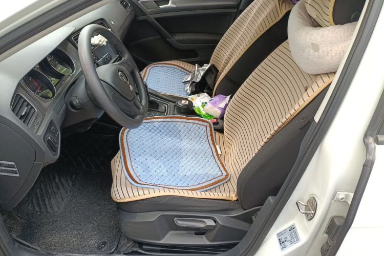 Used Volkswagen Golf 2015 1.6L Automatic Fashion Model Left Front Seat