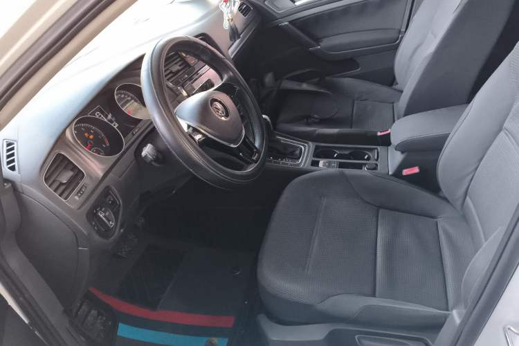Used Volkswagen Golf 2015 1.4TSI Automatic Comfort Model Left Front Seat