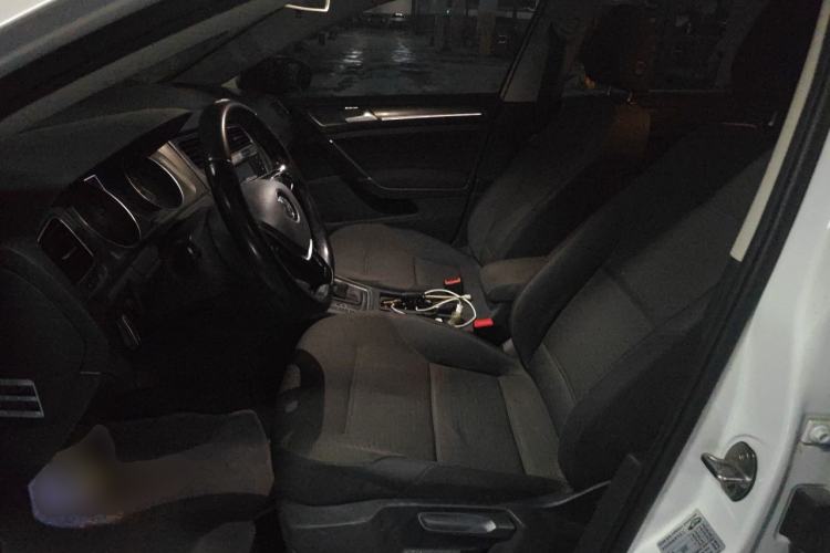 Used Volkswagen Golf 2015 1.6L Automatic Comfort Model Left Front Seat