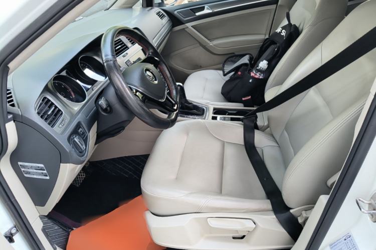 Used Volkswagen Golf 2015 1.4TSI Automatic Comfort Model Left Front Seat