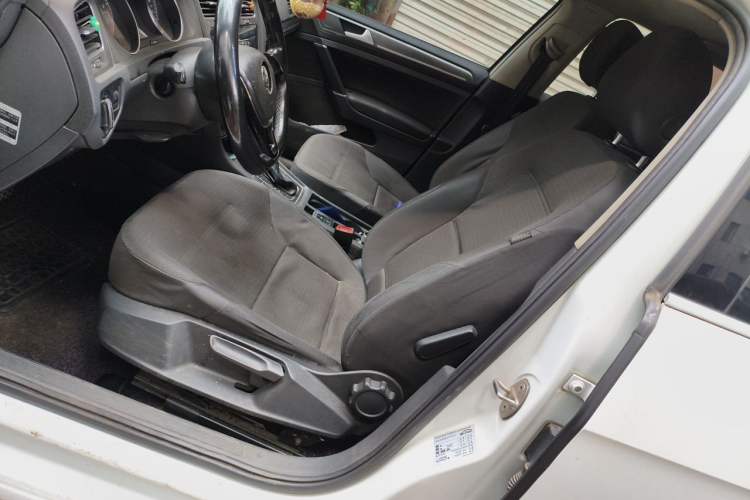 Used Volkswagen Golf 2015 1.4TSI Automatic Comfort Model Left Front Seat